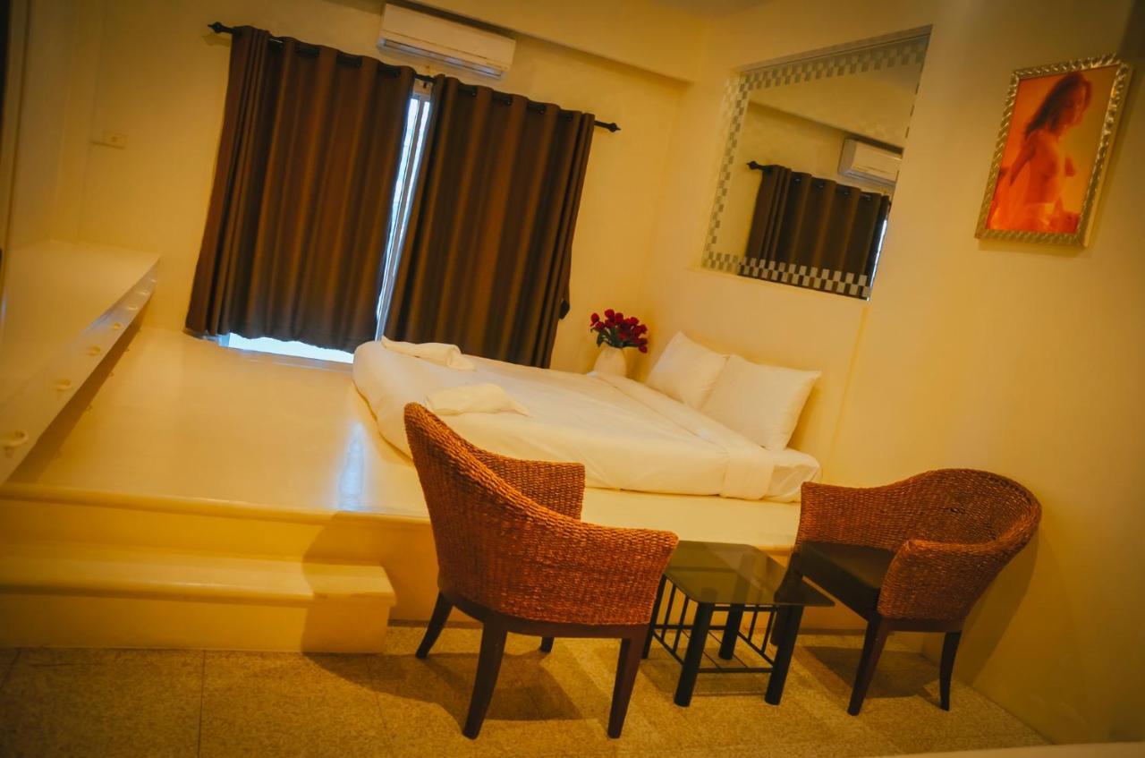 Fortune Sapphire Hotel Pattaya Exterior photo